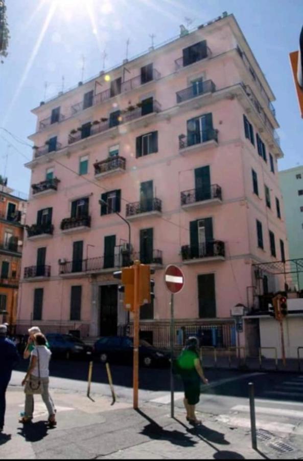 Villa Italia Al Vomero เนเปิลส์ ภายนอก รูปภาพ